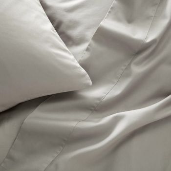 Close-up of the exceptional duvet cover from the Aura Collection