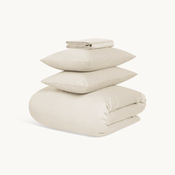 Experience unmatched luxury and comfort with our organic cotton bedding set. Create a serene oasis in your bedroom